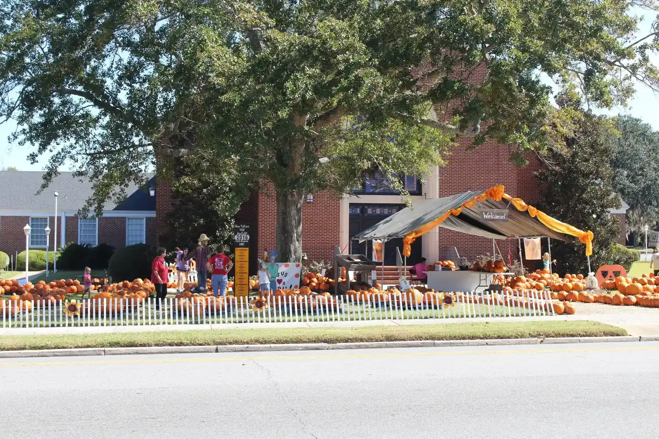 A church pumpkin patch sale in Valdosta, Georgia